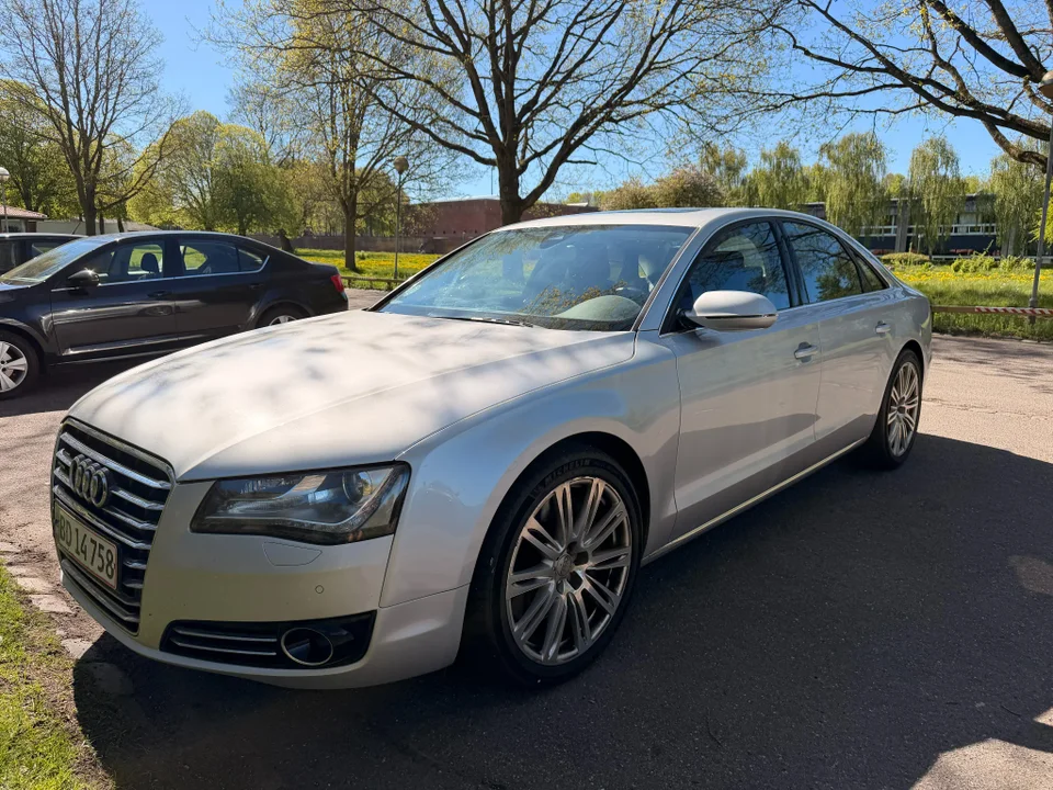 Audi A8 4,2 TDi 350 quattro Tiptr. 4d
