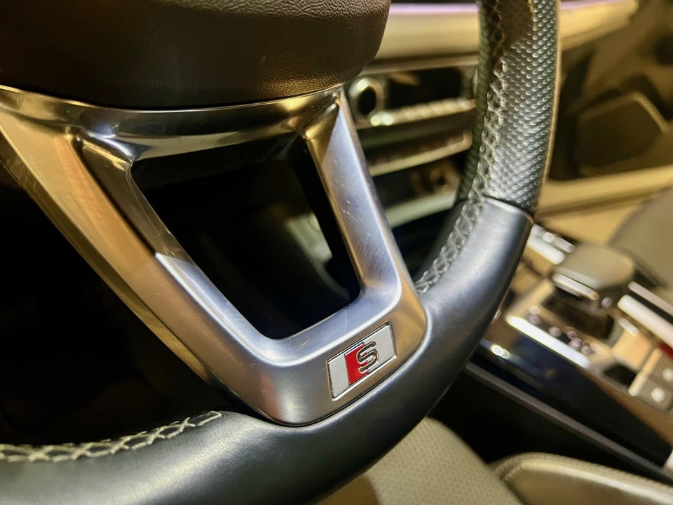 Audi Q5 50 TFSi e S-line quattro S-tr. 5d