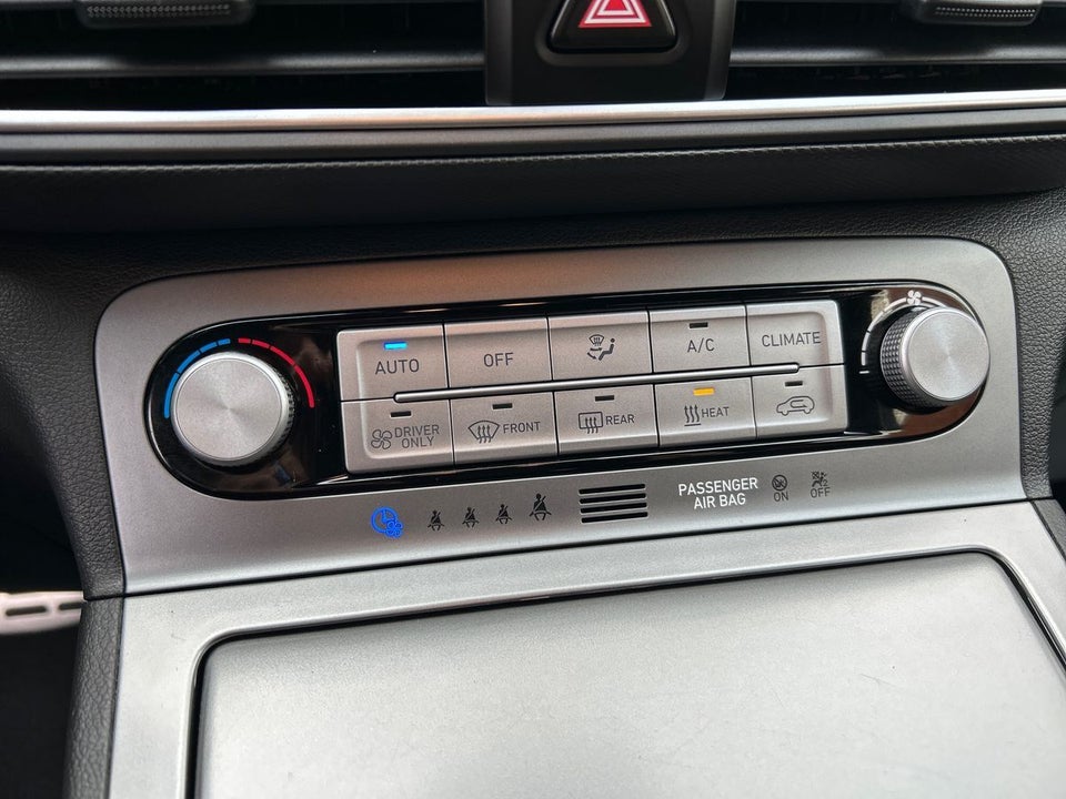 Hyundai Kona 64 EV Essential 5d