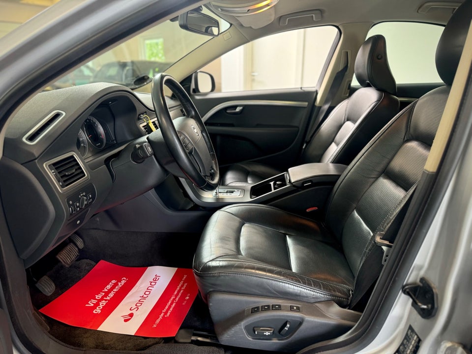 Volvo S80 2,5 T Summum aut. 4d