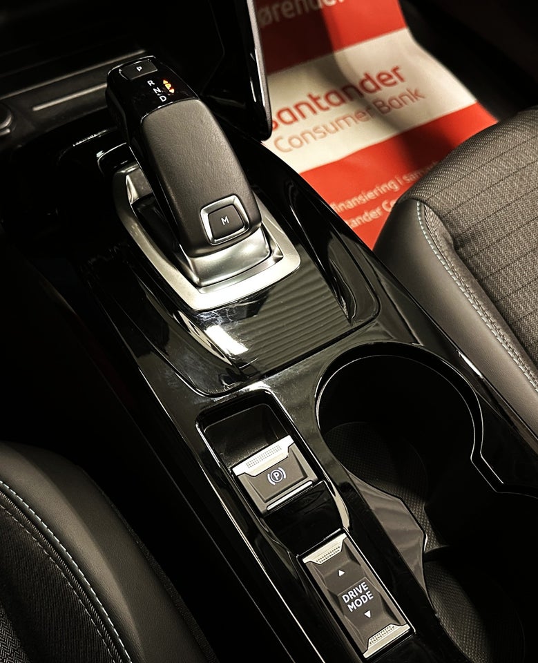 Peugeot 208 1,2 PureTech 100 Allure Sky EAT8 5d