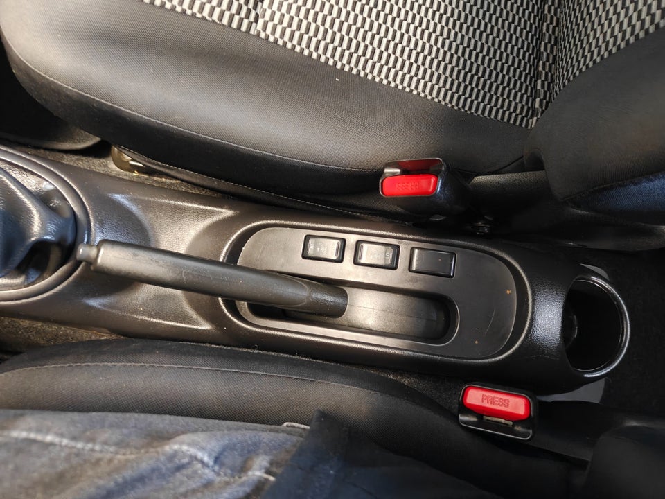 Nissan Micra 1,2 Visia 5d