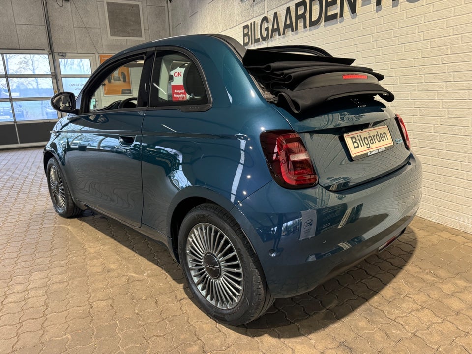 Fiat 500e Icon Cabrio 2d