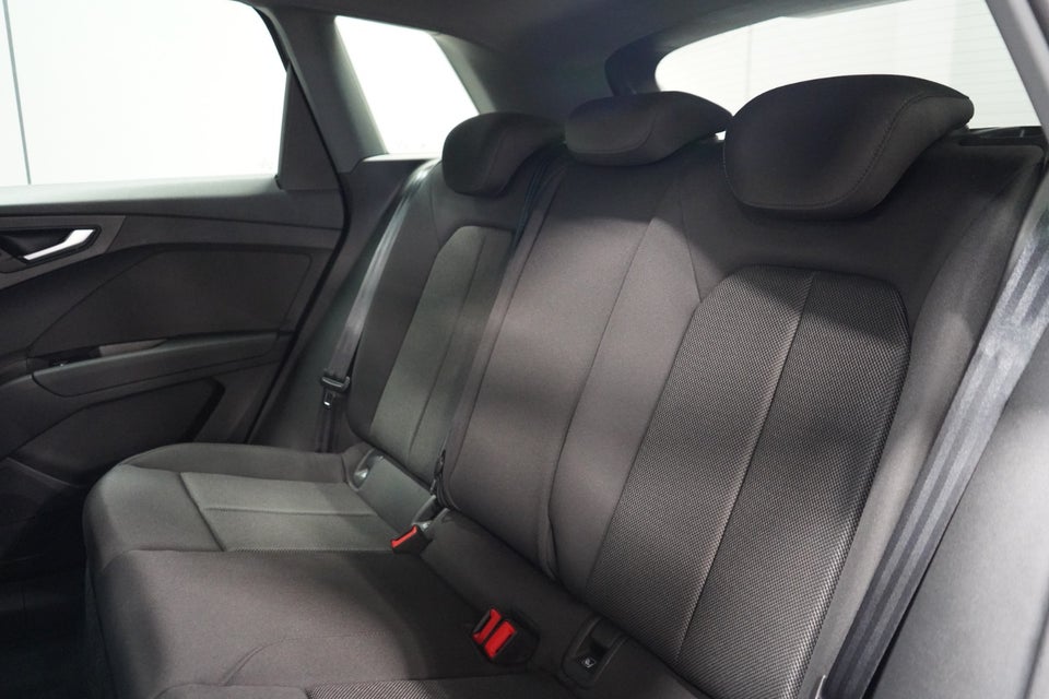 Audi Q4 e-tron 40 Advanced 5d