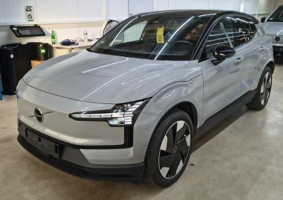 Volvo EX30 Extended Range Ultra 5d