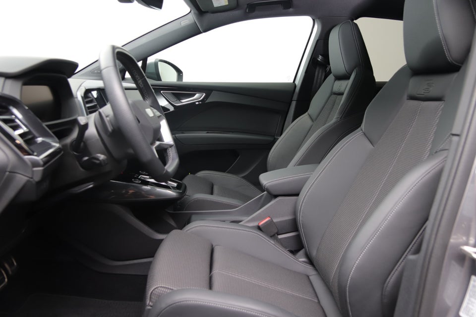 Audi Q4 e-tron 45 S-line Sportback 5d