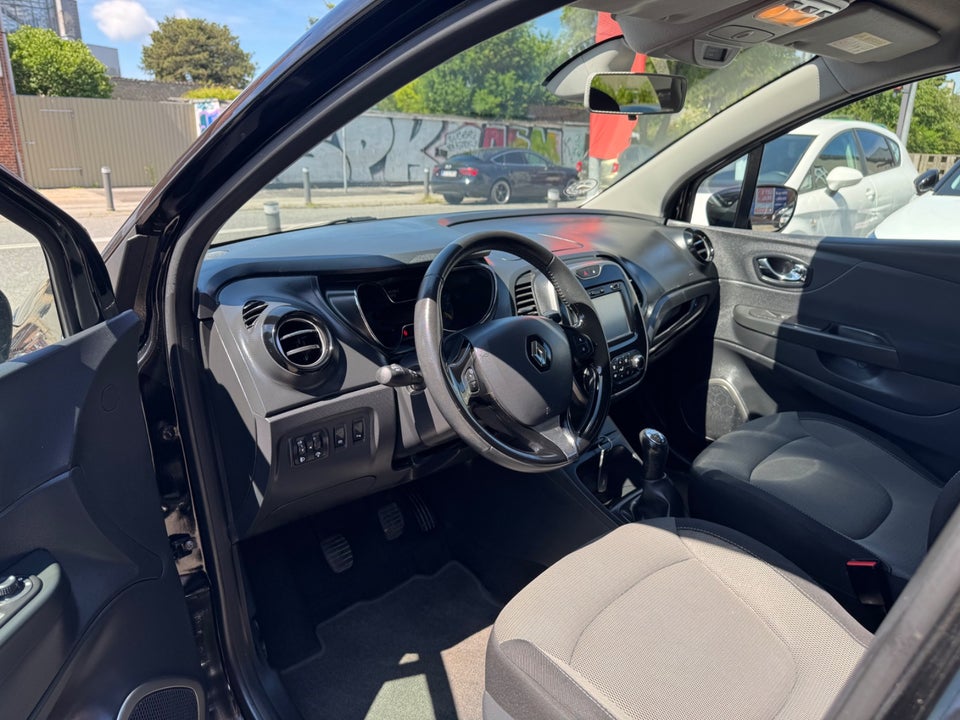 Renault Captur 0,9 TCe 90 Expression 5d
