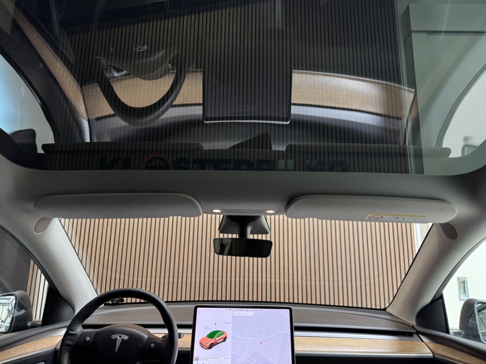 Tesla Model Y Long Range AWD 5d