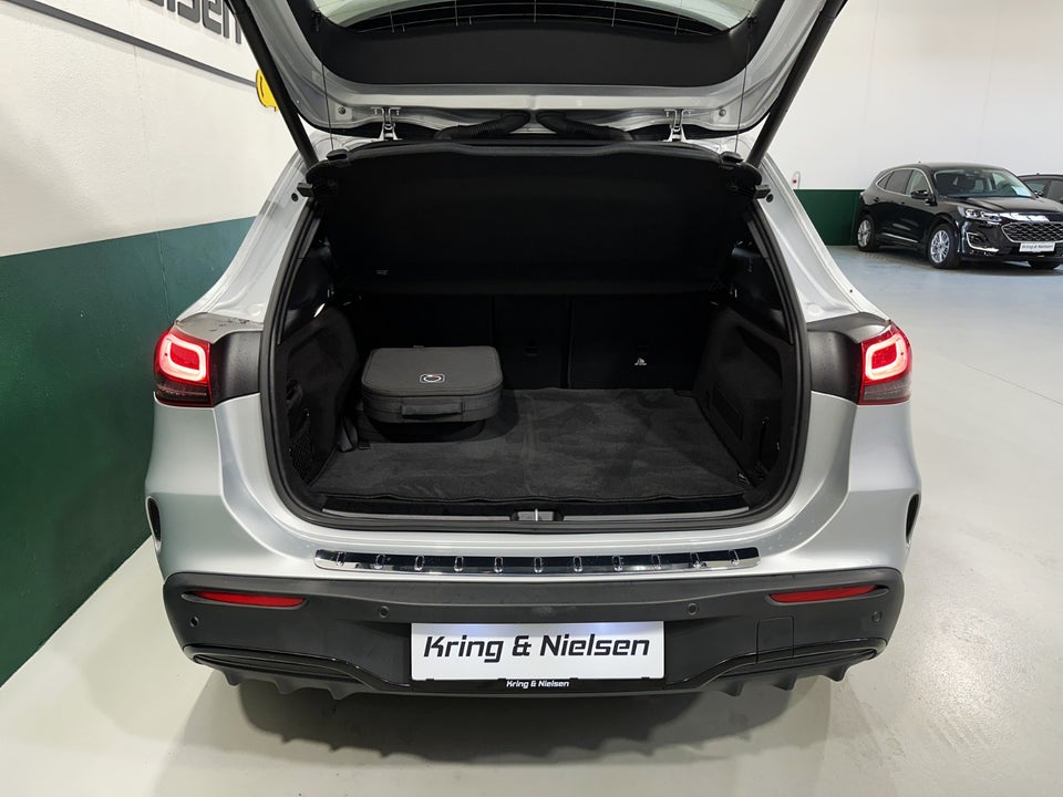 Mercedes EQA350 AMG Line 4Matic 5d