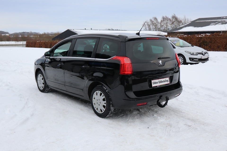 Peugeot 5008 1,6 HDi 114 Style 7prs 5d