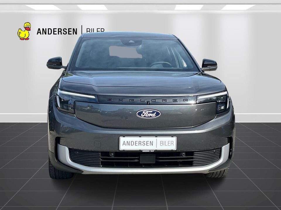 Ford Explorer 77 Premium Extended Range 5d