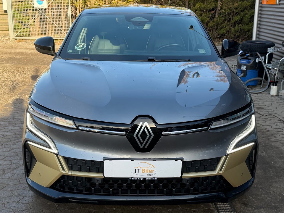 Renault Megane E-Tech 60 Iconic 5d