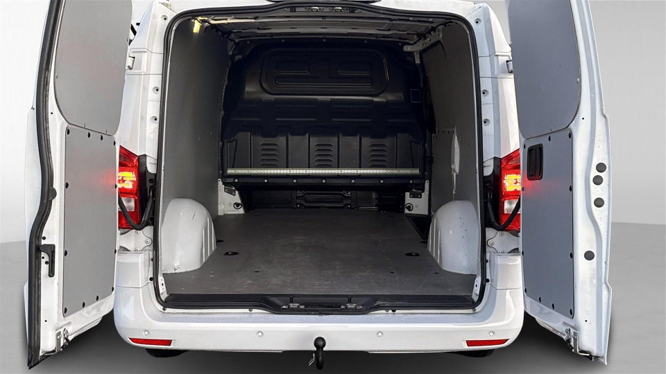 Mercedes Vito 114 2,0 CDi Complete aut. L RWD