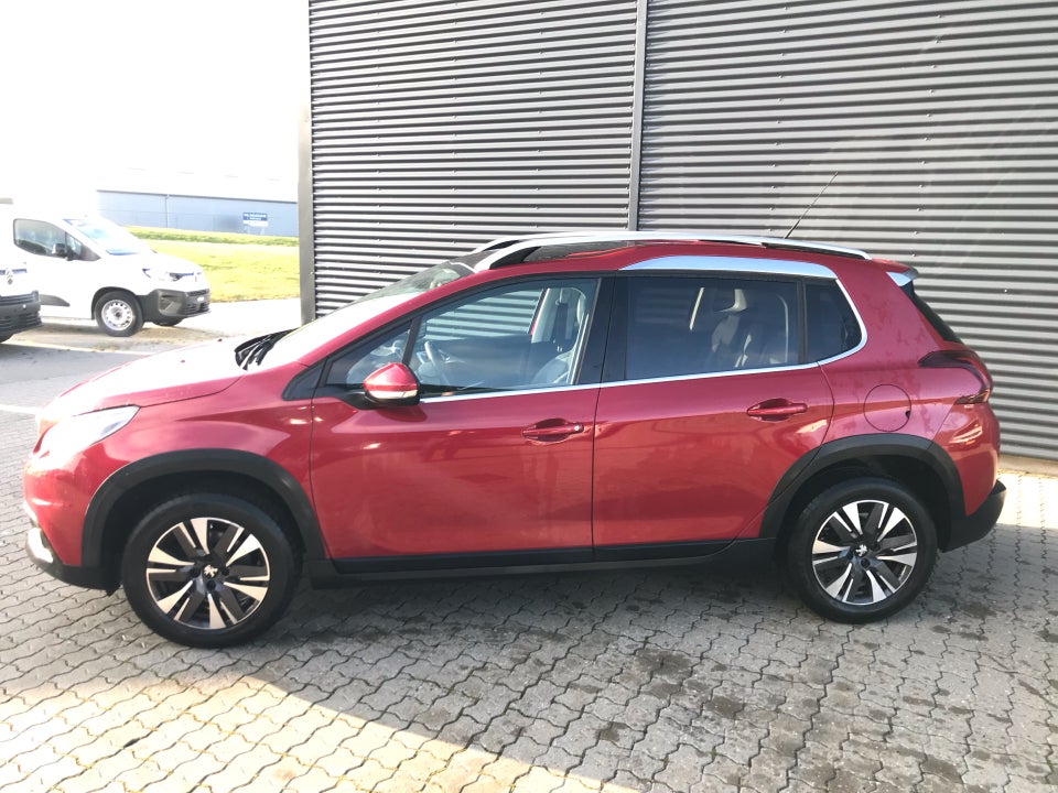 Peugeot 2008 1,2 PureTech 110 Allure+ 5d