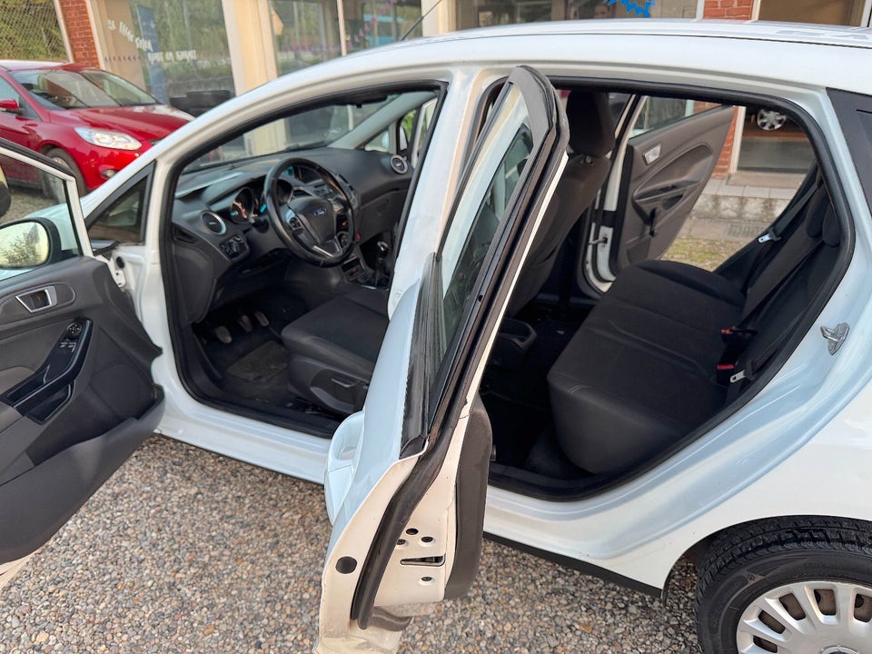 Ford Fiesta 1,0 80 Trend 5d