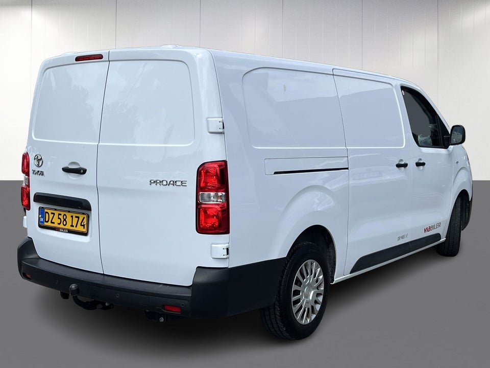 Toyota ProAce 2,0 D 144 Long Comfort Master aut. 4d