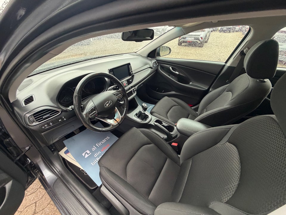 Hyundai i30 1,0 T-GDi Premium stc. 5d