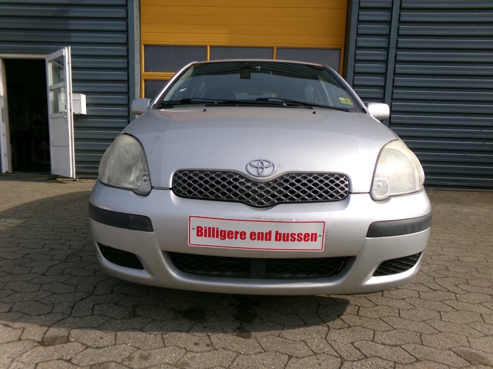 Toyota Yaris 1,0 Luna 3d