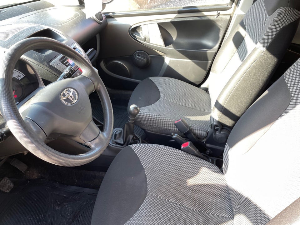Toyota Aygo 1,0 VVT-i T1 5d