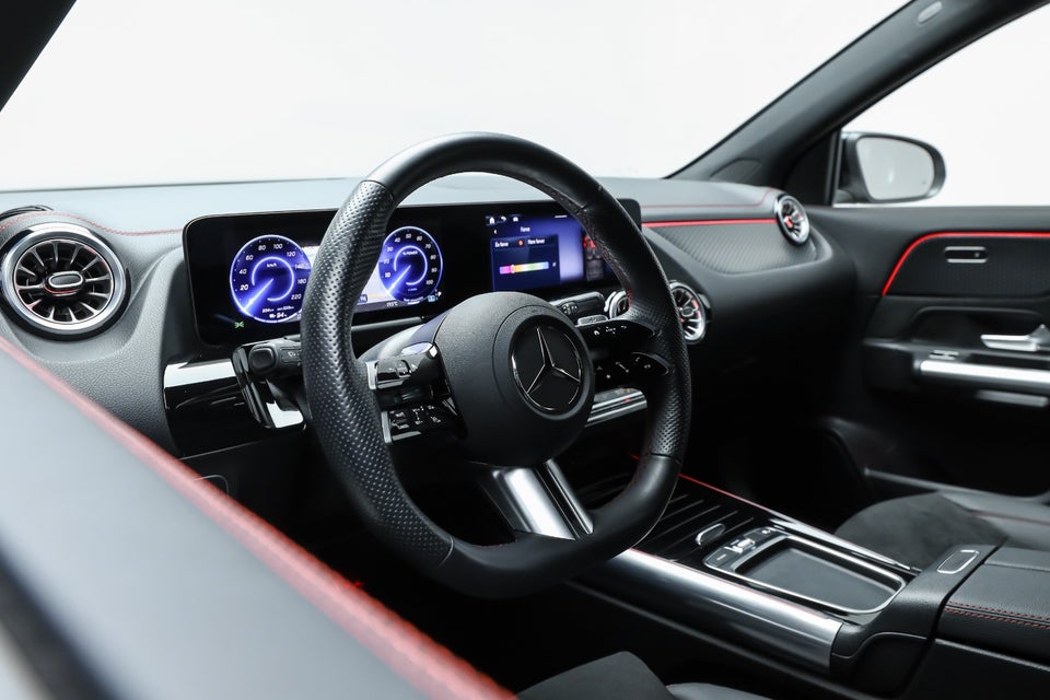 Mercedes EQA250+ AMG Advance 5d