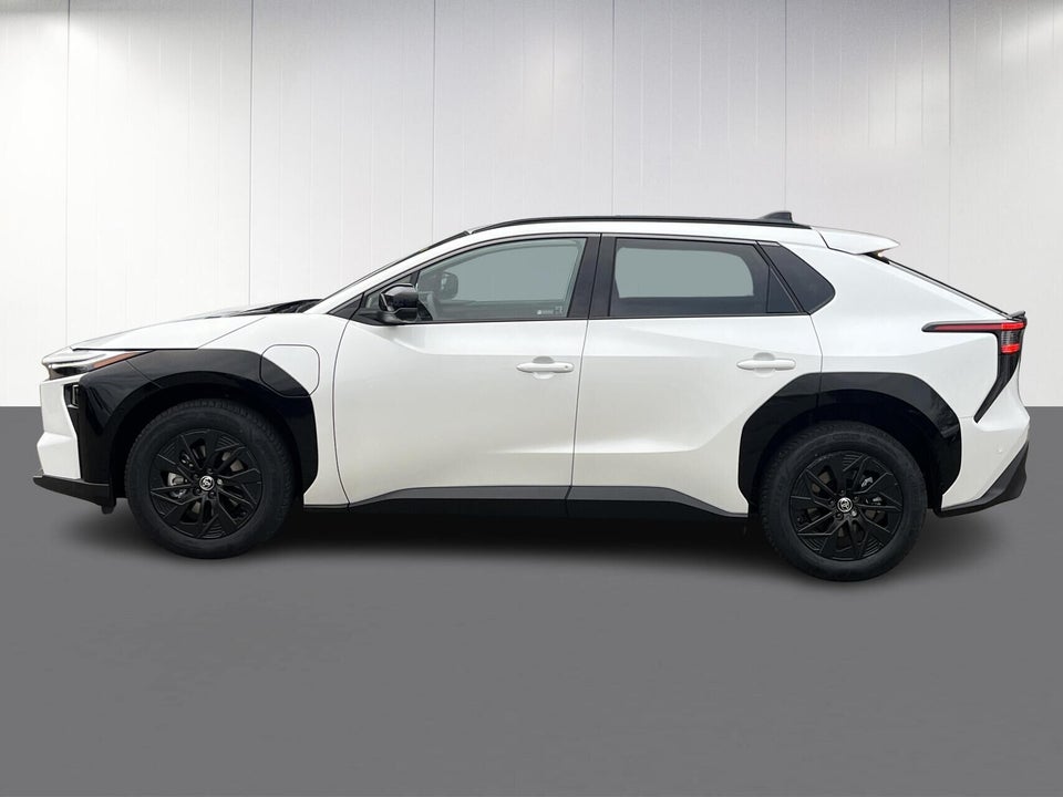 Toyota bZ4X 73 Executive 5d