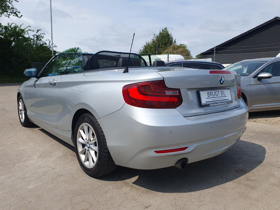 BMW 220i 2,0 Cabriolet aut. 2d