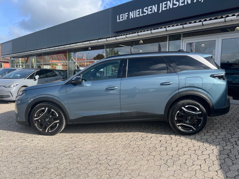 Peugeot e-5008 77 Allure 7prs 5d