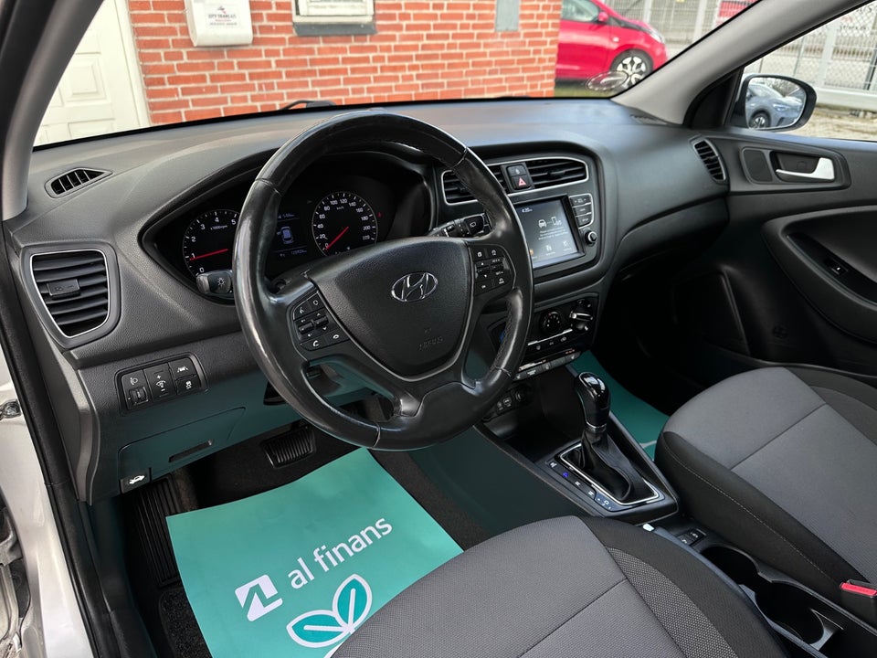 Hyundai i20 1,0 T-GDi Trend DCT 5d