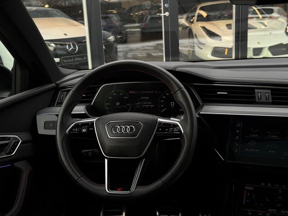 Audi Q8 e-tron 55 S-line Sportback quattro 5d