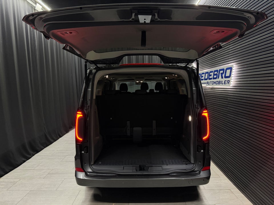 VW e-Caravelle 64 Life SWB