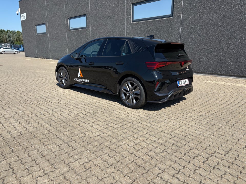 Cupra Born 58 Plus 5d