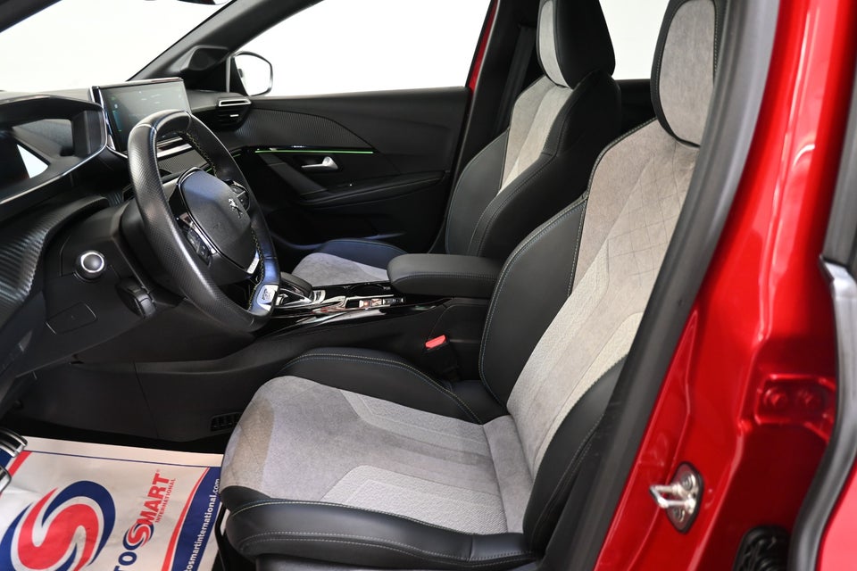 Peugeot e-208 50 GT Pack 5d