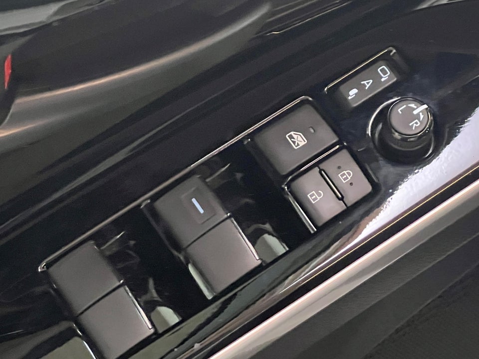 Subaru Solterra 71 Limited 5d