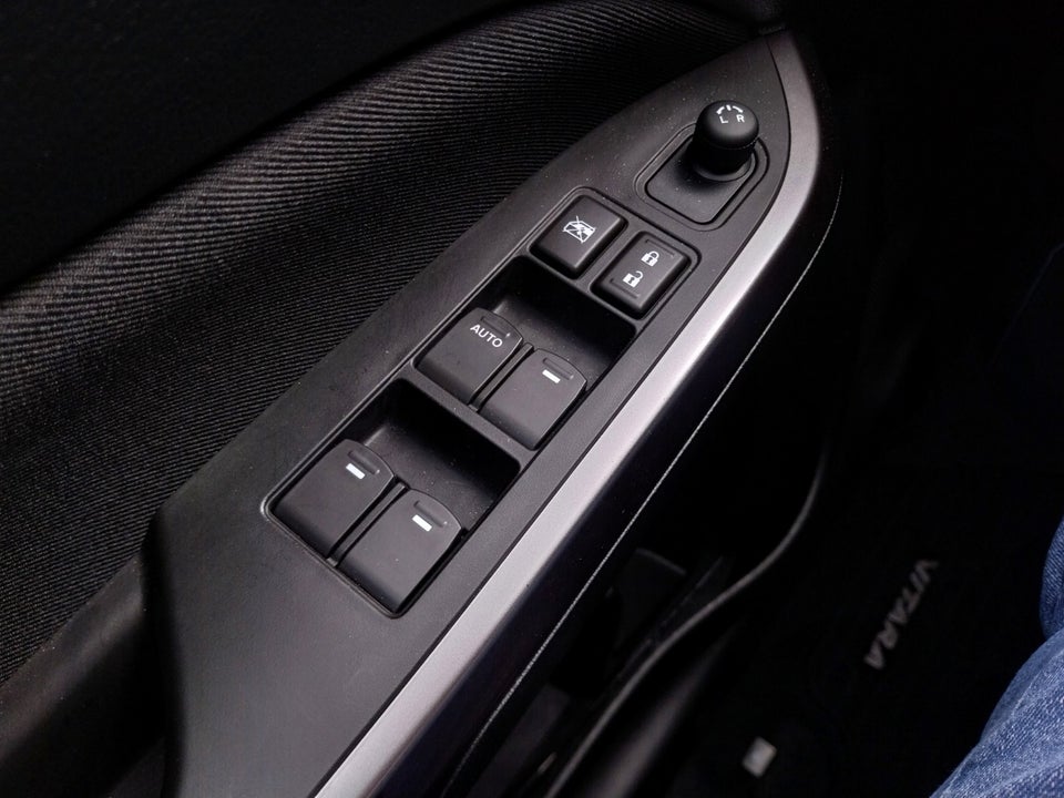 Suzuki Vitara 1,4 mHybrid Active 5d