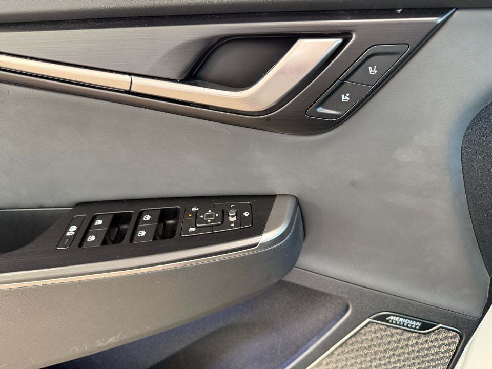 Kia EV6 84 Long Range Performance Upgrade AWD 5d