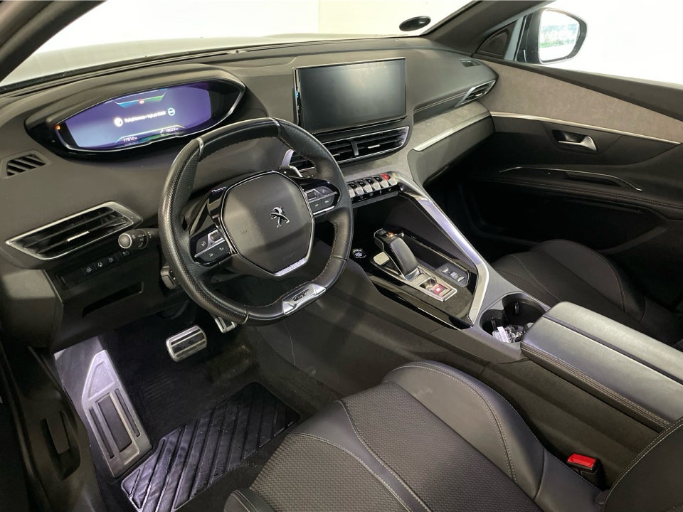 Peugeot 3008 1,6 Hybrid GT Black Pack EAT8 5d