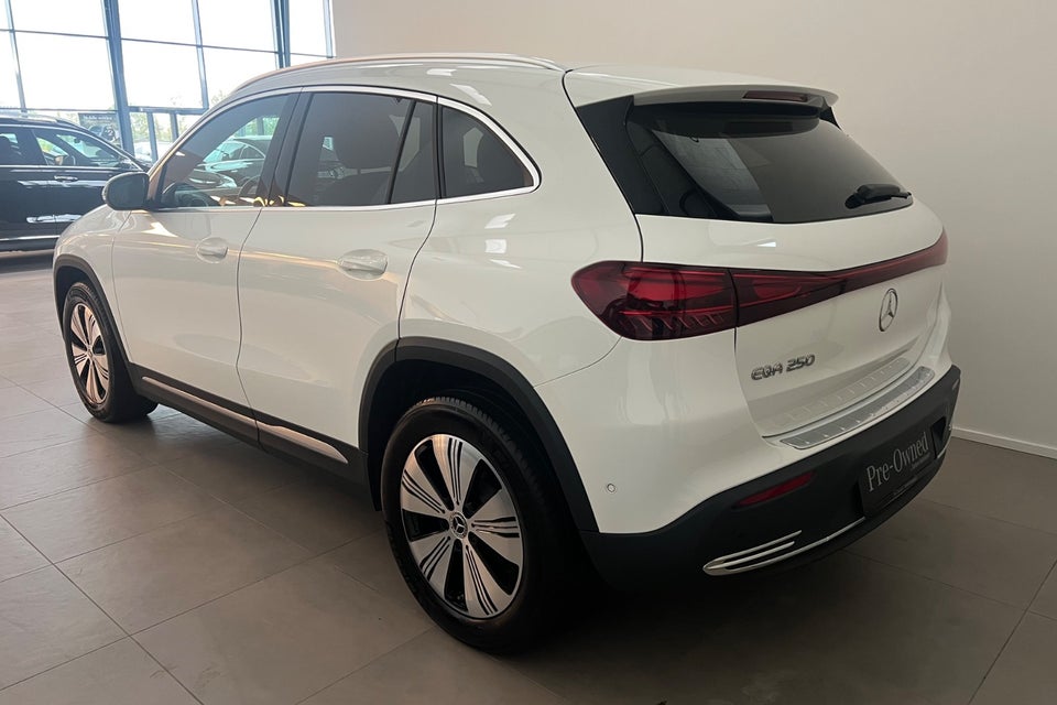 Mercedes EQA250 Progressive 5d