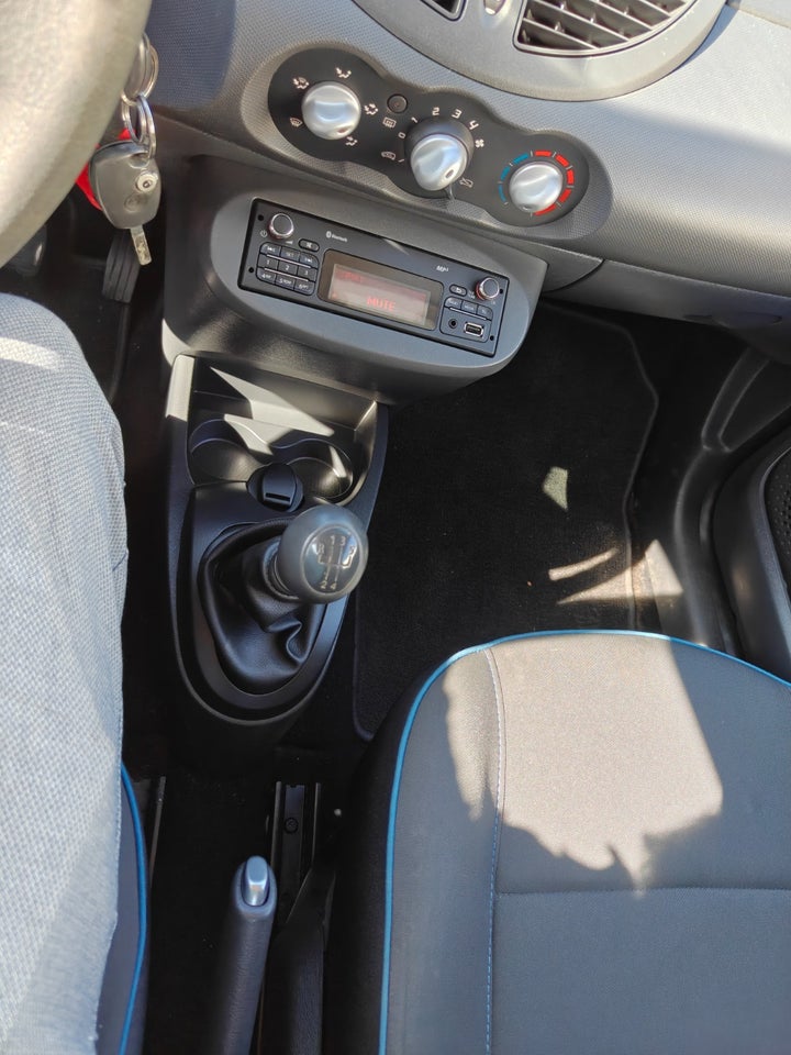 Renault Twingo 1,2 16V Authentique ECO2 3d
