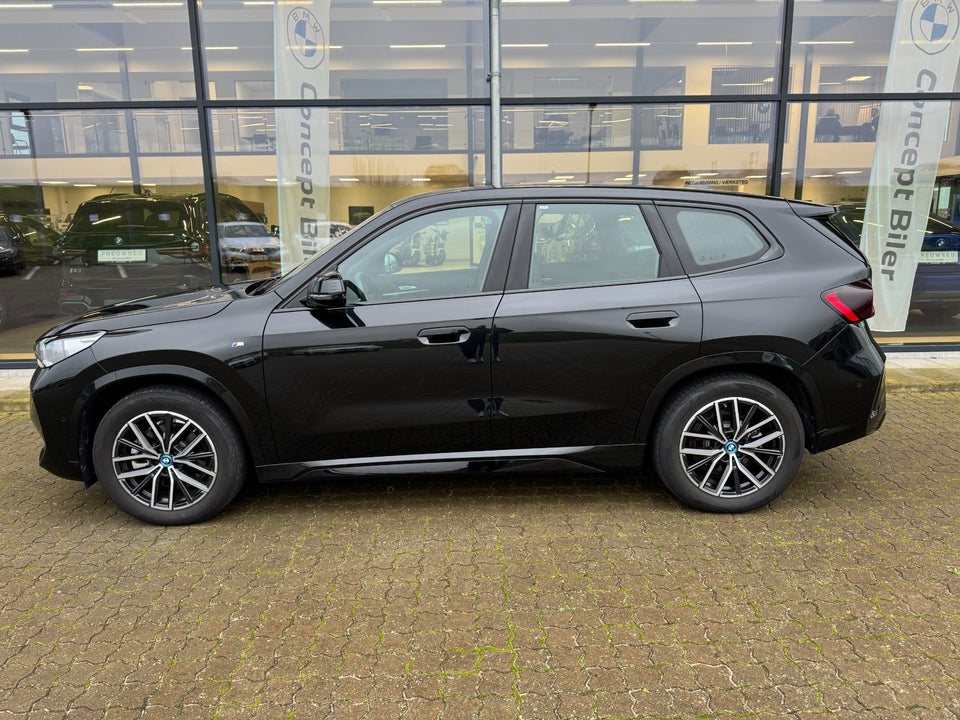 BMW iX1 xDrive30 M-Sport 5d