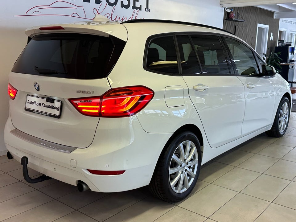 BMW 220i 2,0 Active Tourer Advantage aut. 5d