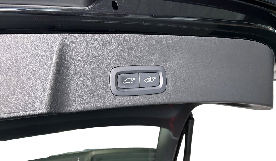 Volvo XC40 P6 ReCharge Plus 5d