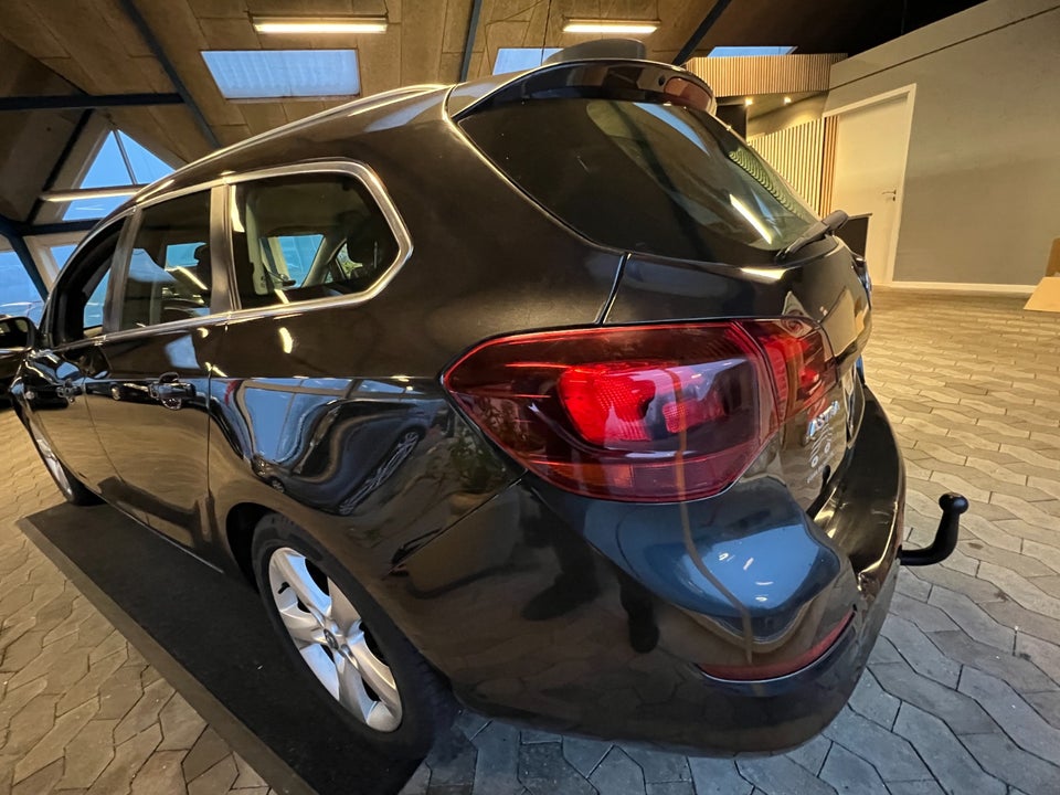 Opel Astra 1,4 T 140 Sport Sports Tourer 5d