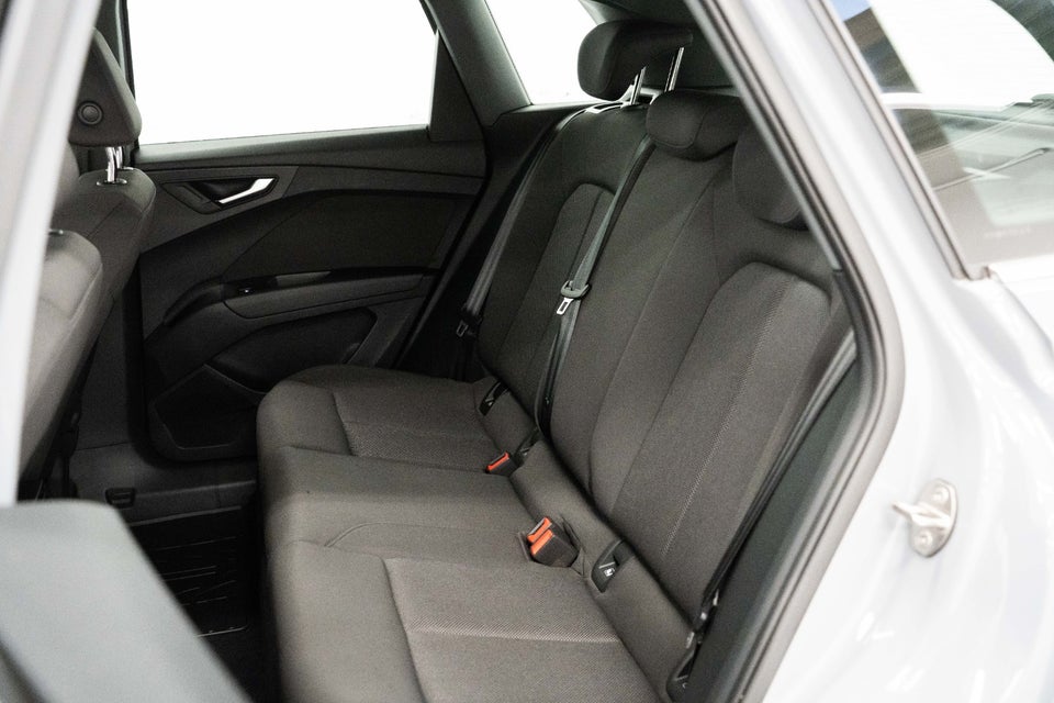 Audi Q4 e-tron 35 Advanced 5d