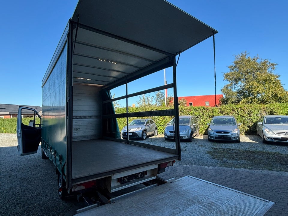 Mercedes Sprinter 319 3,0 CDi A3 Chassis aut. RWD 2d