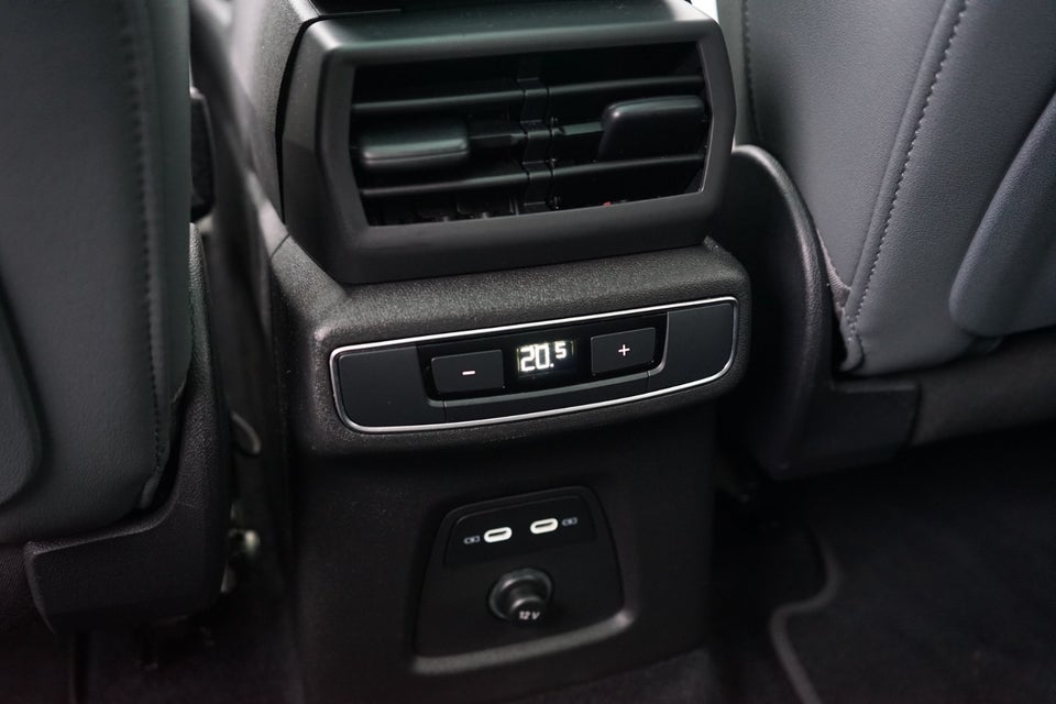 Audi Q4 e-tron 50 edition one S-line quattro 5d