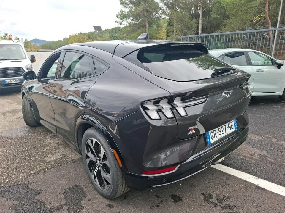 Ford Mustang Mach-E 75 Premium Standard Range AWD 5d