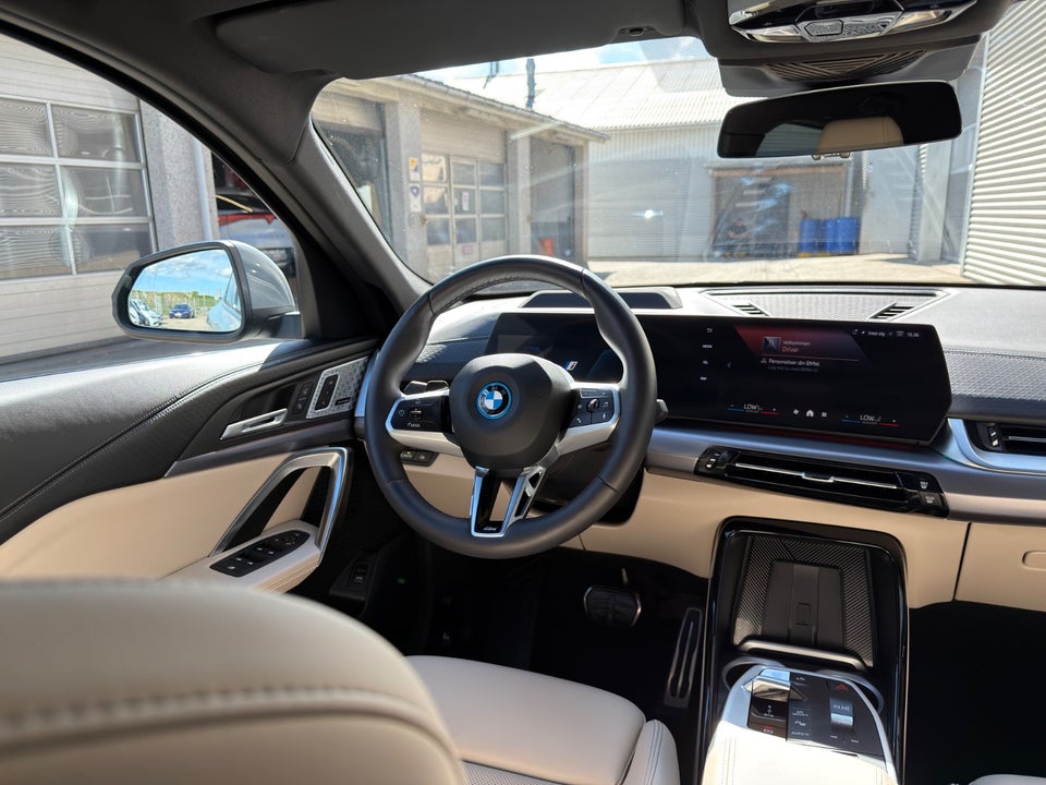 BMW iX2 eDrive20 Fully Charged M-Sport 5d