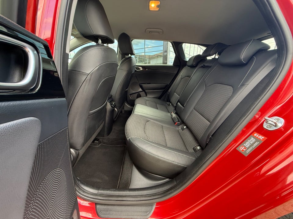 Kia Ceed 1,4 T-GDi Intro Edition SW DCT 5d