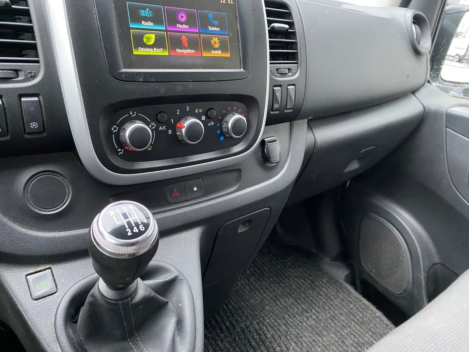 Renault Trafic T29 2,0 dCi 120 L2H1