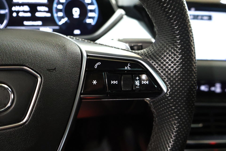 Audi e-tron GT quattro 4d